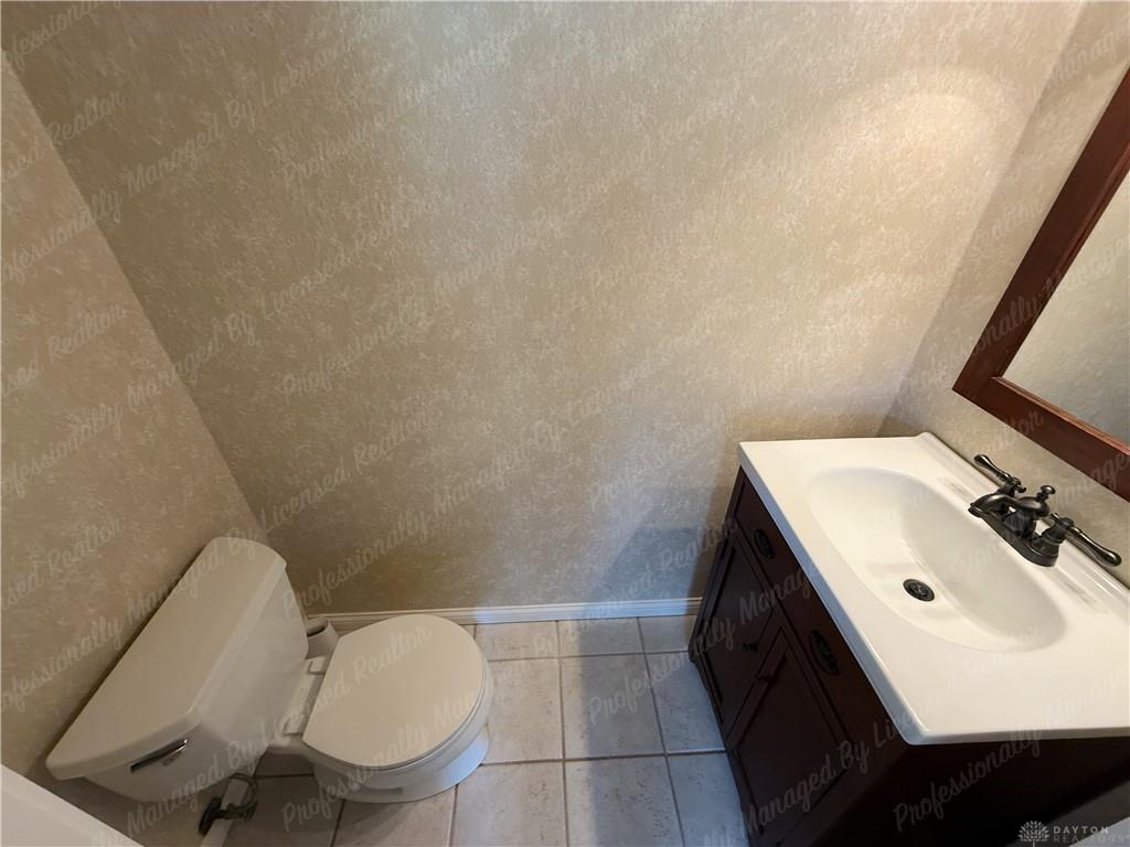 5551 Overbrooke Property Photo 23