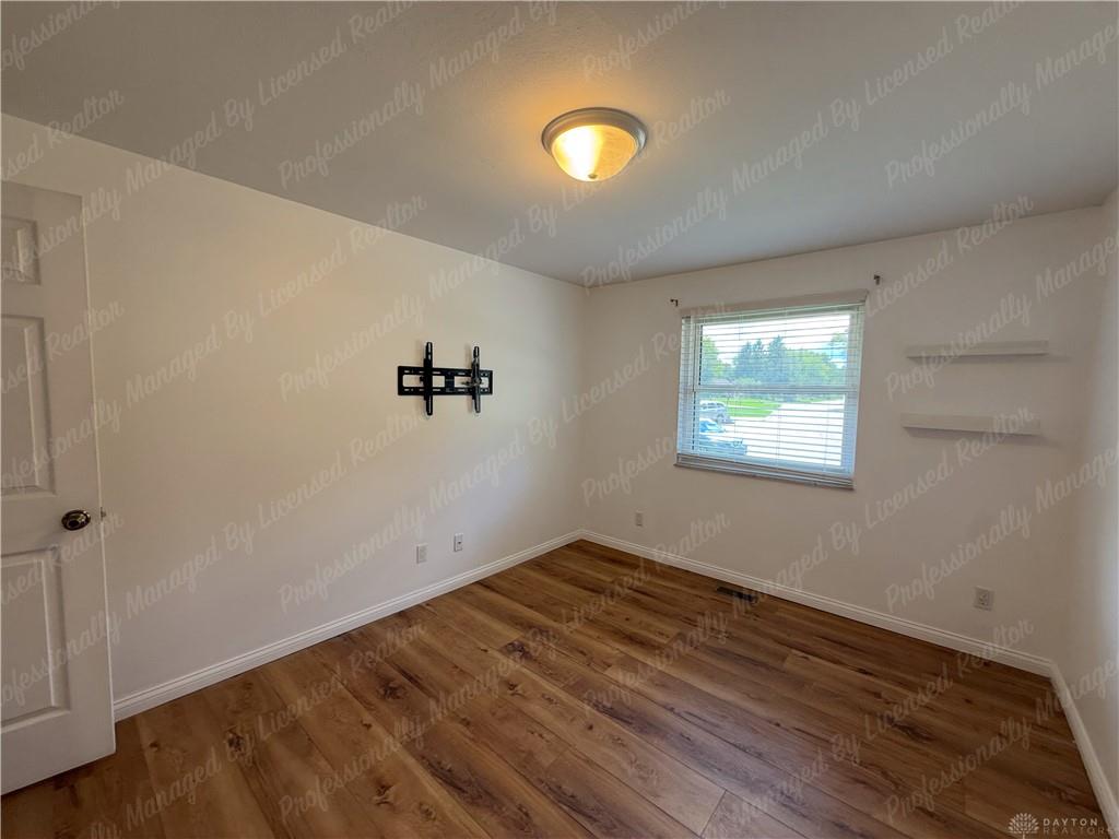 5551 Overbrooke Property Photo 26