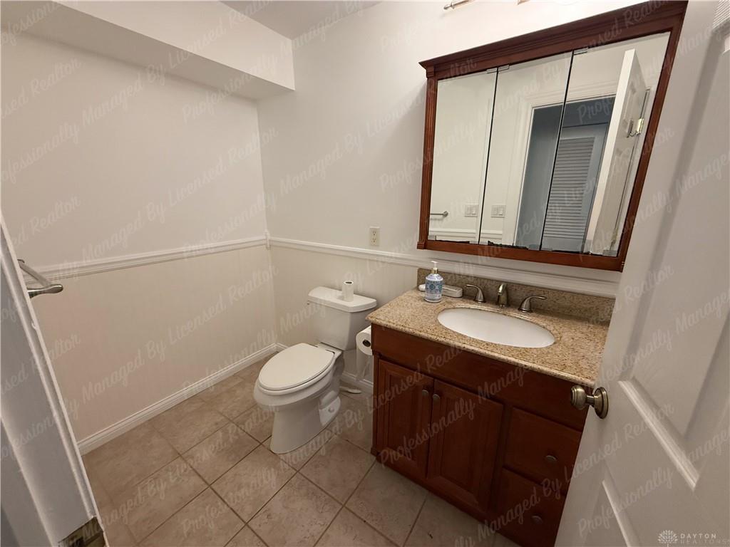 5551 Overbrooke Property Photo 28