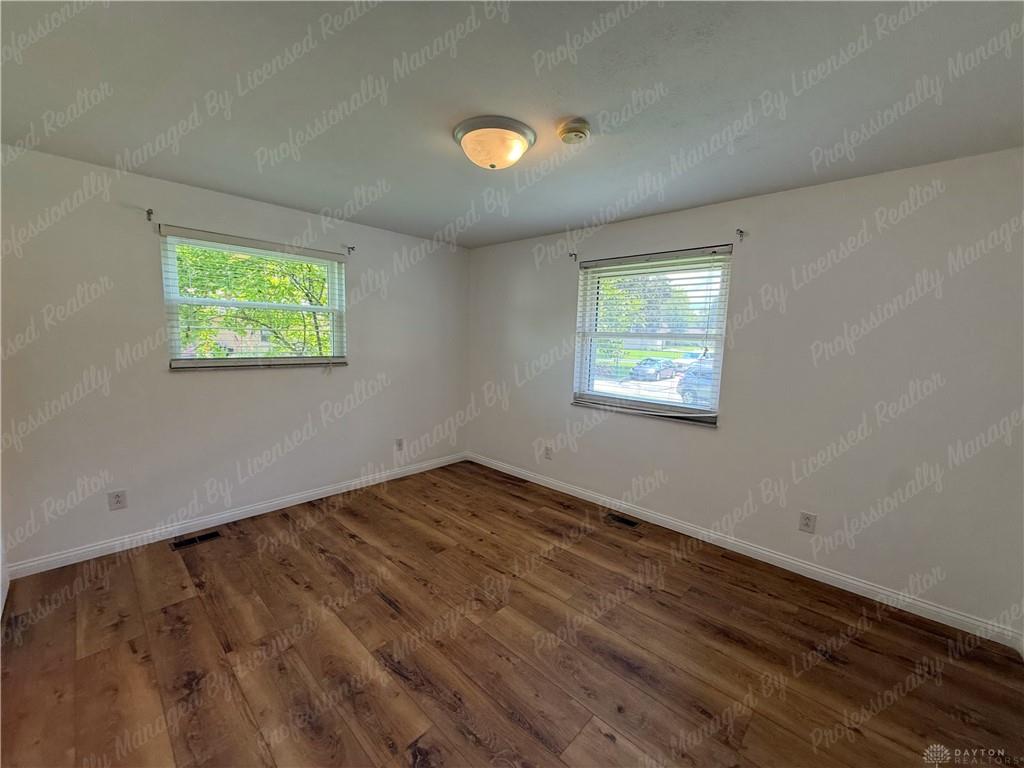 5551 Overbrooke Property Photo 29