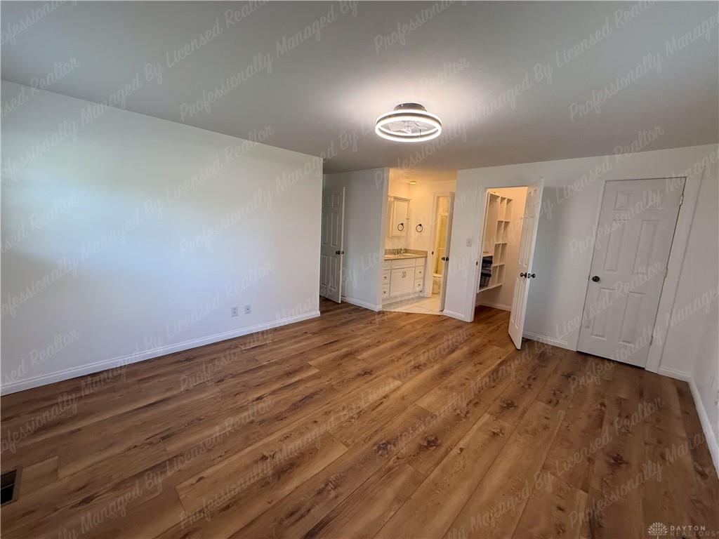5551 Overbrooke Property Photo 37