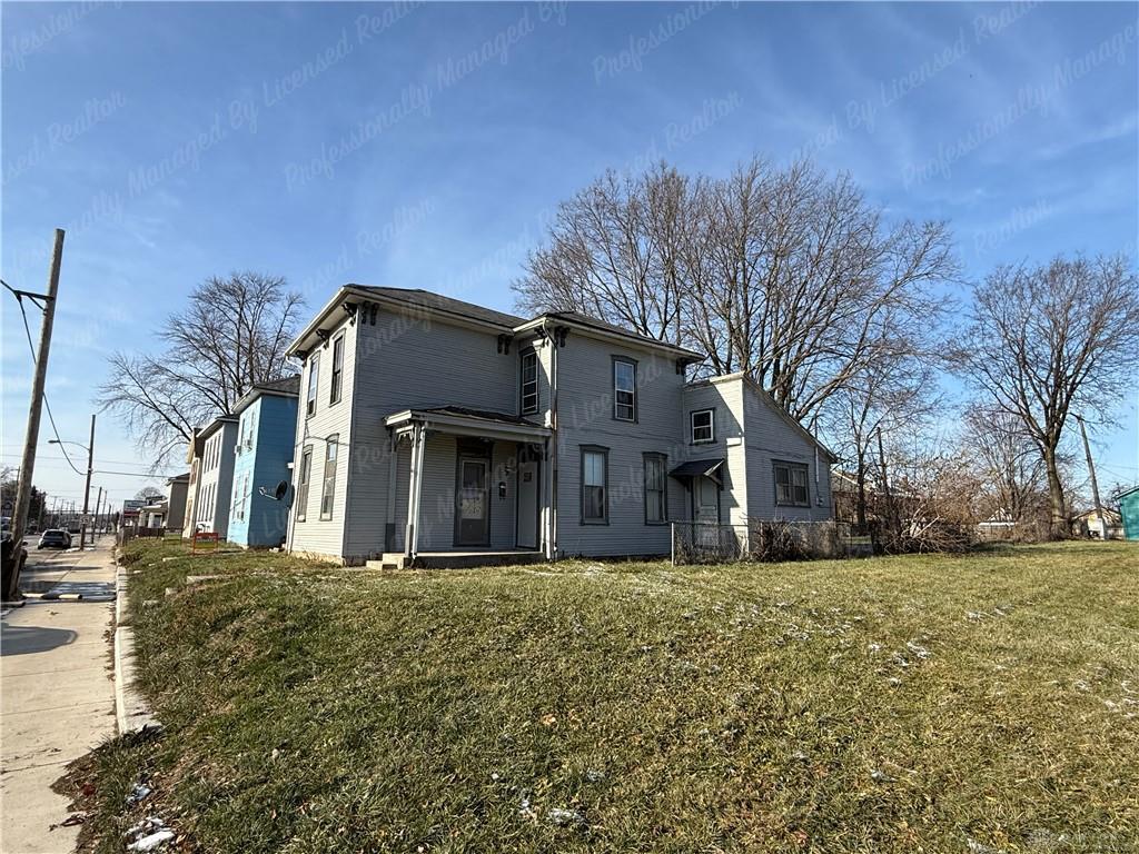 808 W North Property Photo 2