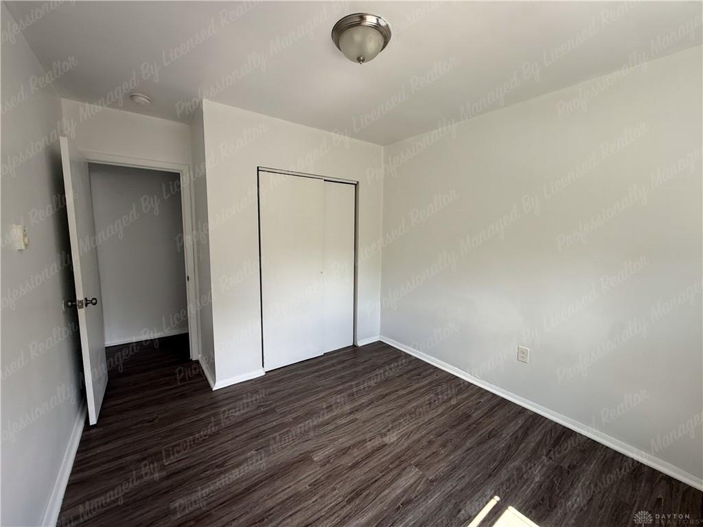 946 Burton 10 Property Photo 10