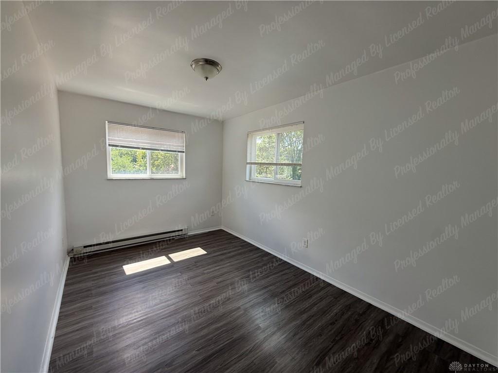 946 Burton 10 Property Photo 12