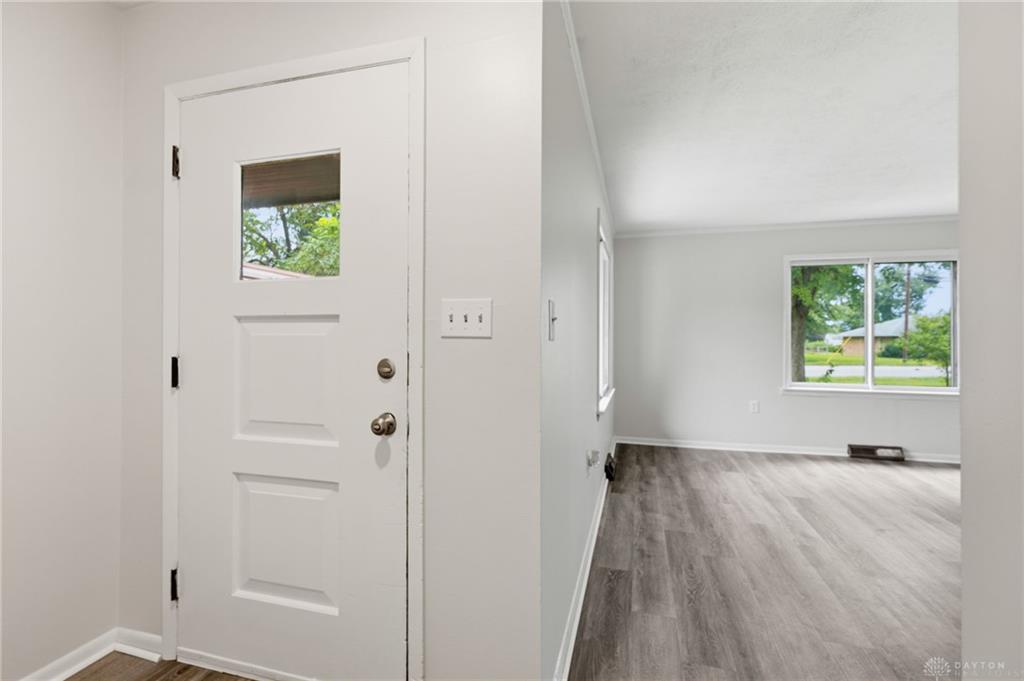 602 S 1st Property Photo 3