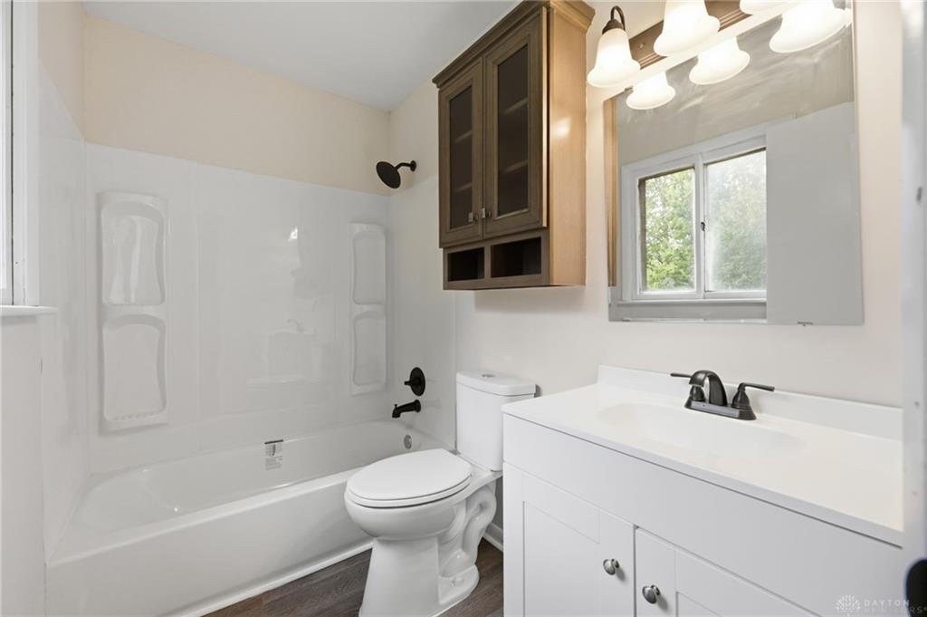 602 S 1st Property Photo 17