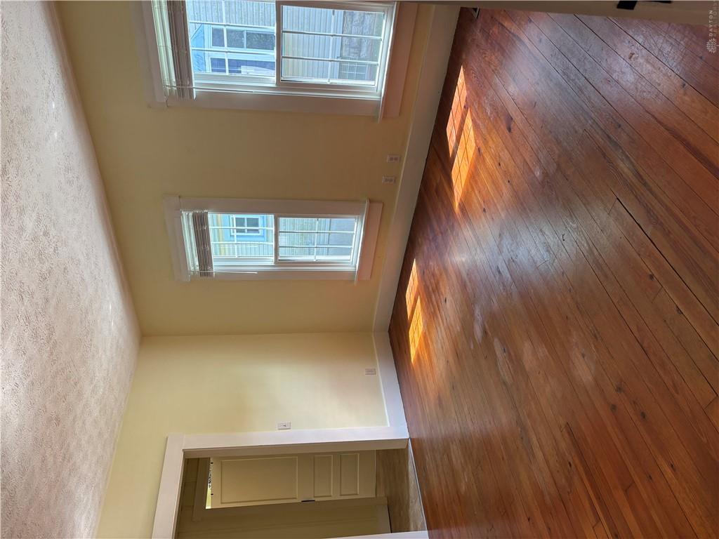 274 N Cherry Property Photo 5