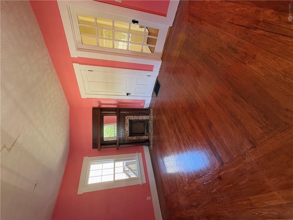 274 N Cherry Property Photo 6