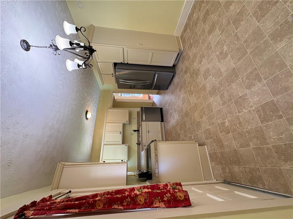 274 N Cherry Property Photo 9