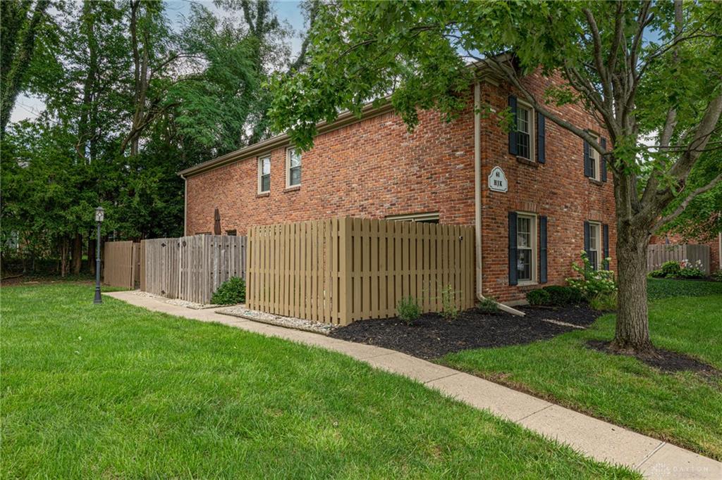 61 Winchester H Property Photo 2