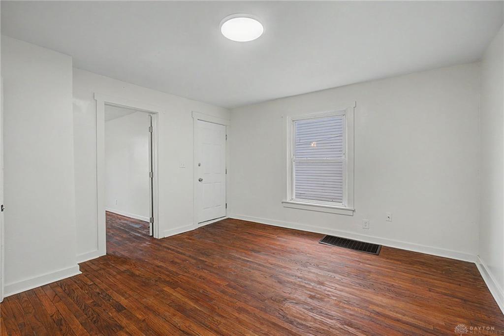 863 Sherman Property Photo 10