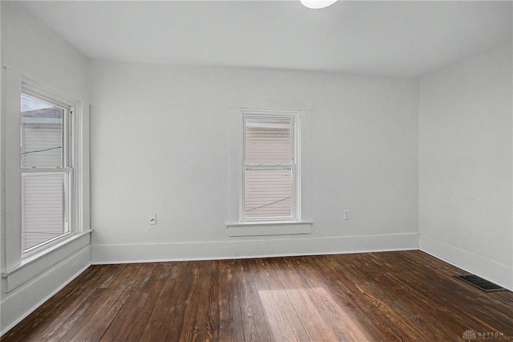 863 Sherman Property Photo 29