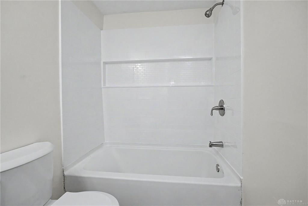 863 Sherman Property Photo 32