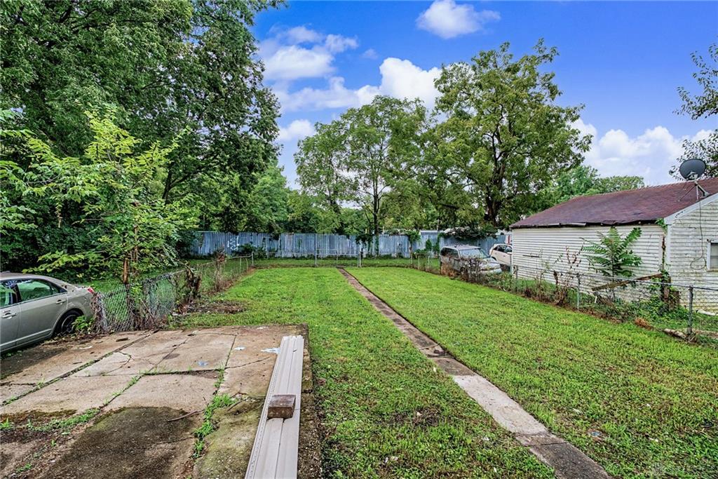 863 Sherman Property Photo 41