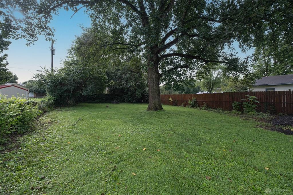 208 W Circle Property Photo 5