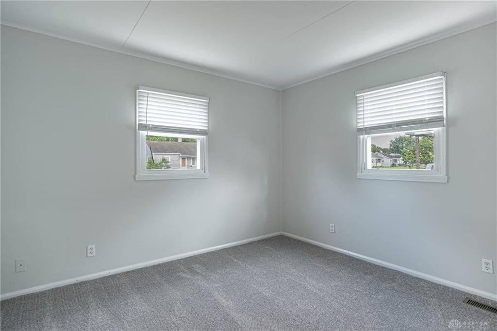 208 W Circle Property Photo 13