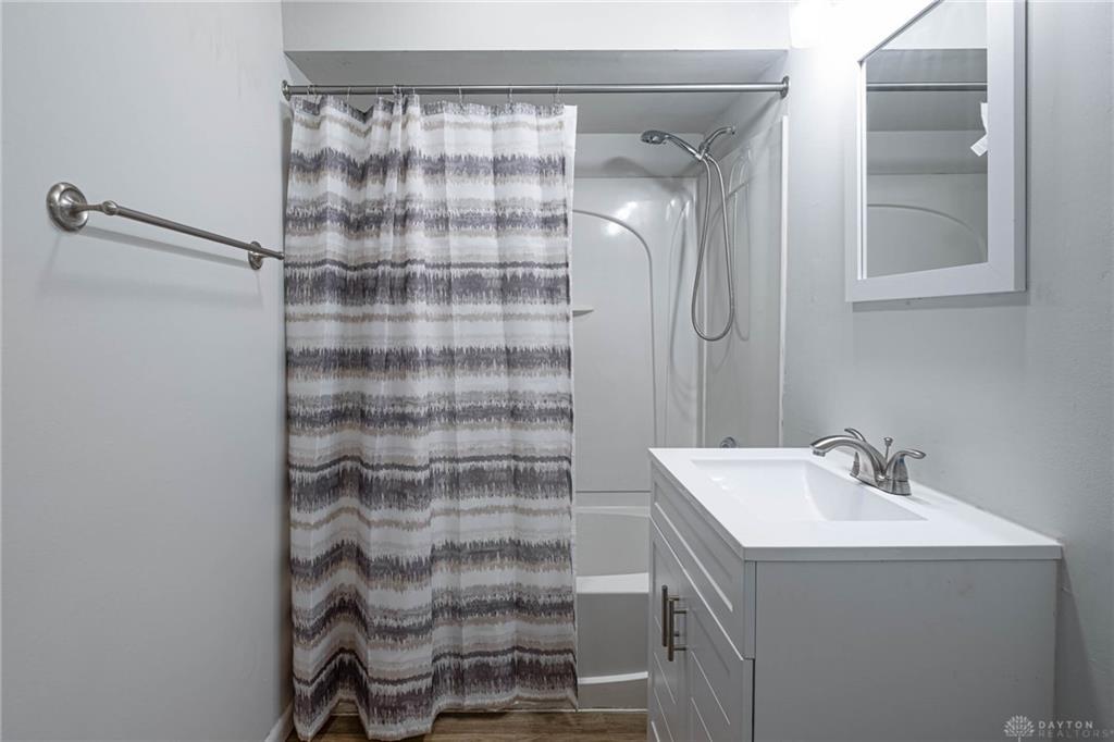 208 W Circle Property Photo 17