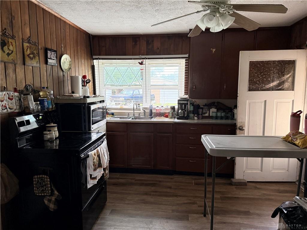 3700 Sellars Property Photo 14