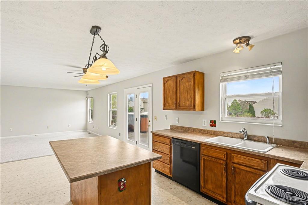 1000 Lofton Property Photo 15