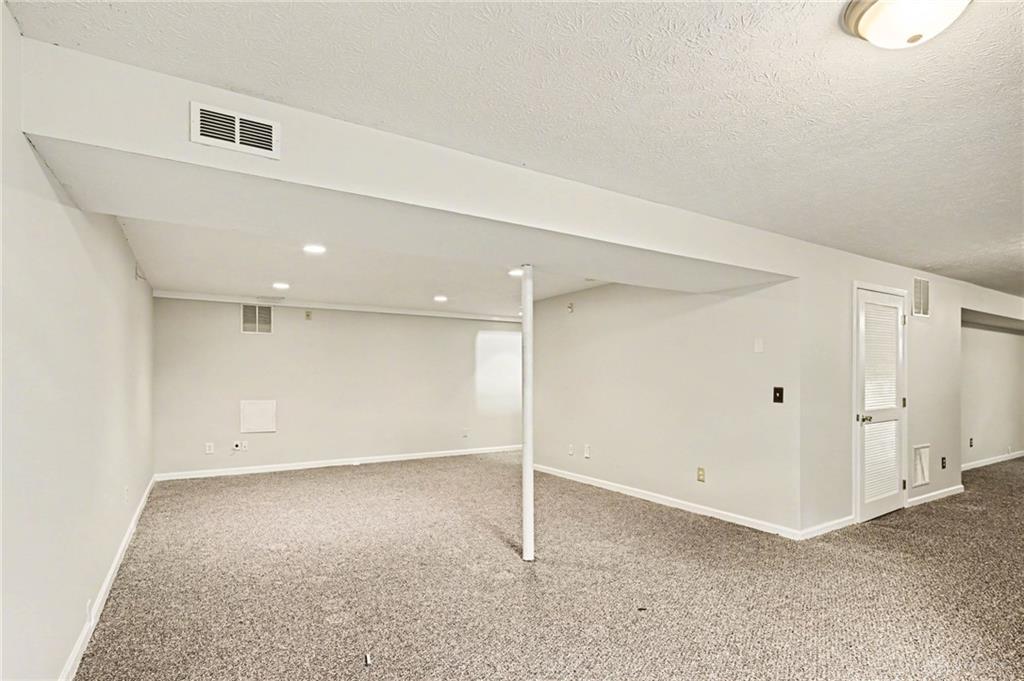1000 Lofton Property Photo 33