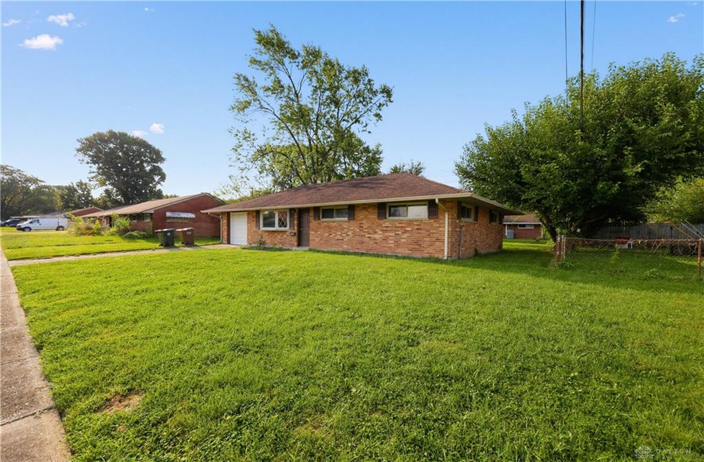 2236 Norway Property Photo 3