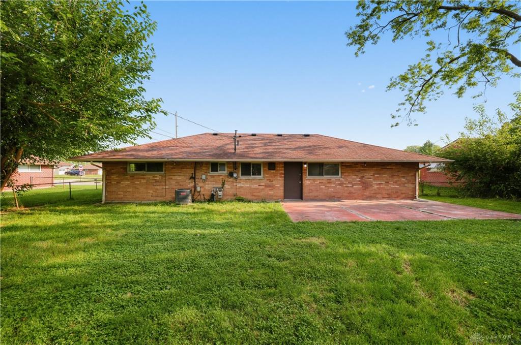 2236 Norway Property Photo 4