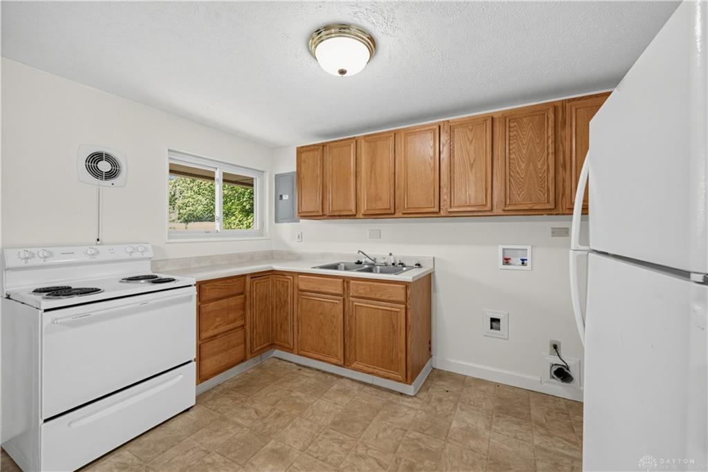 2236 Norway Property Photo 24