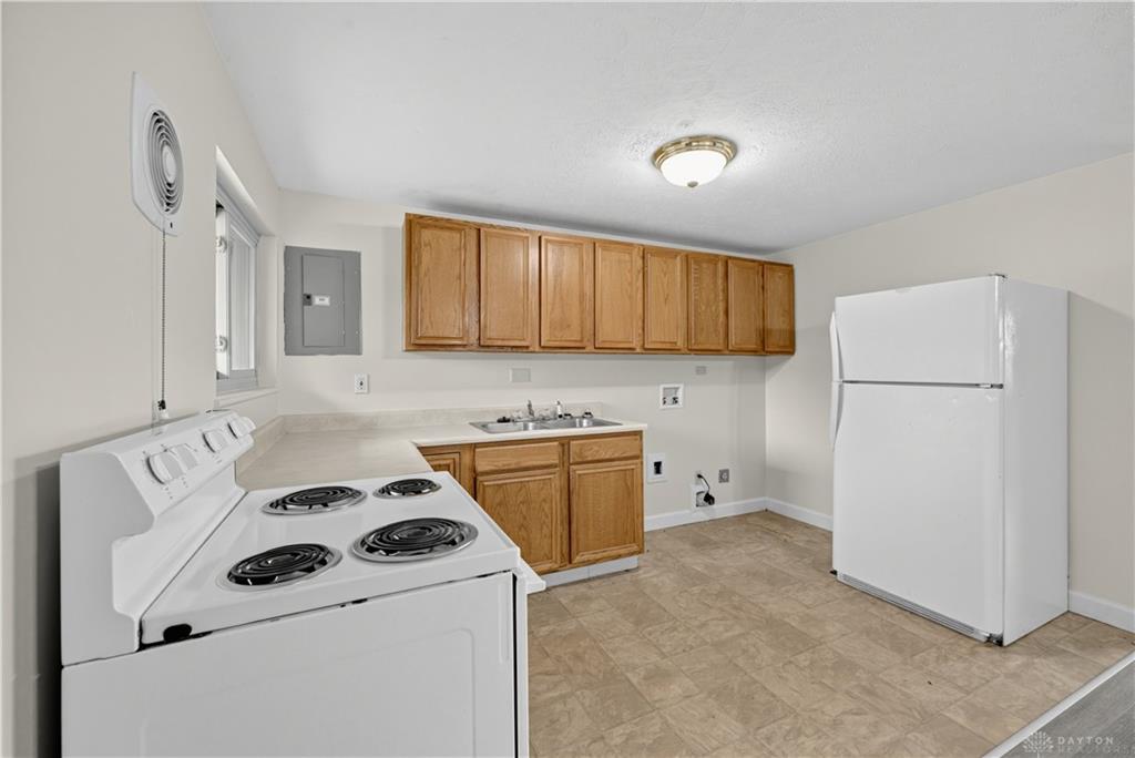 2236 Norway Property Photo 30