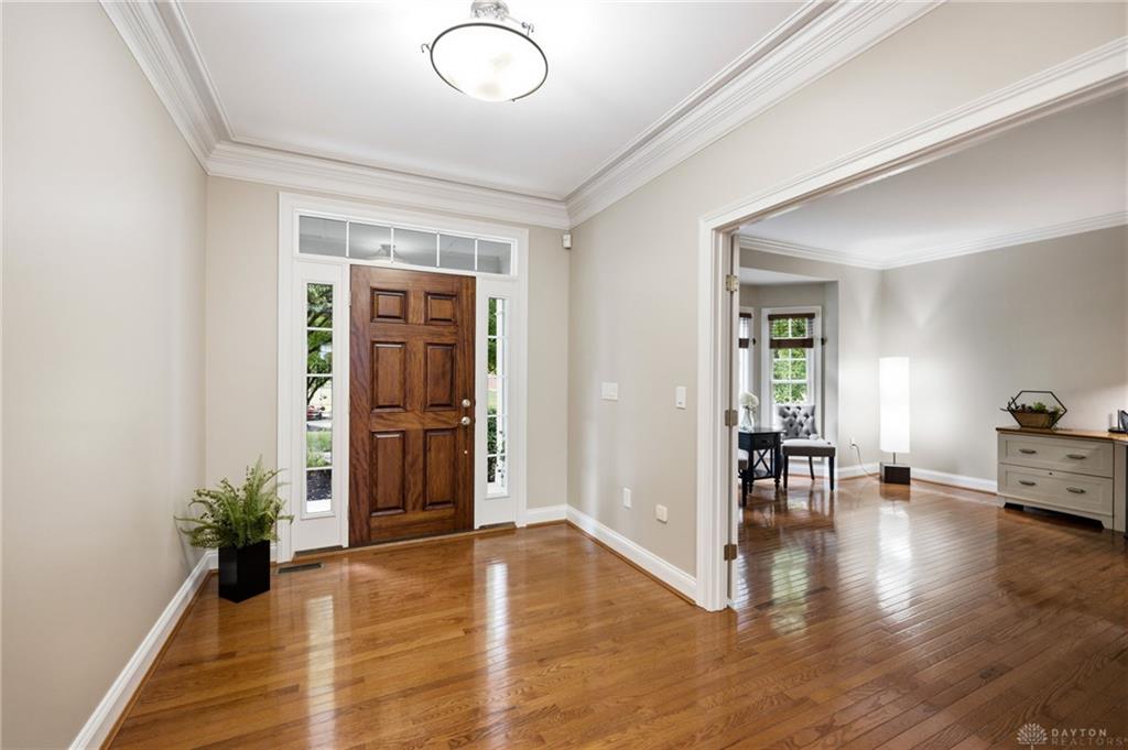 4727 Medallion Property Photo 5