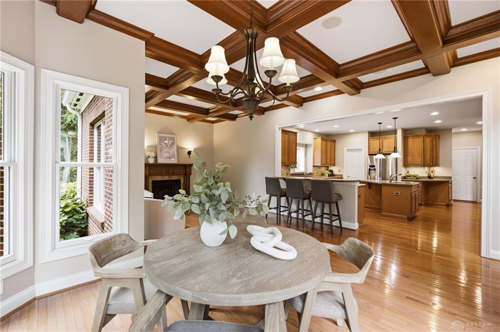 4727 Medallion Property Photo 24