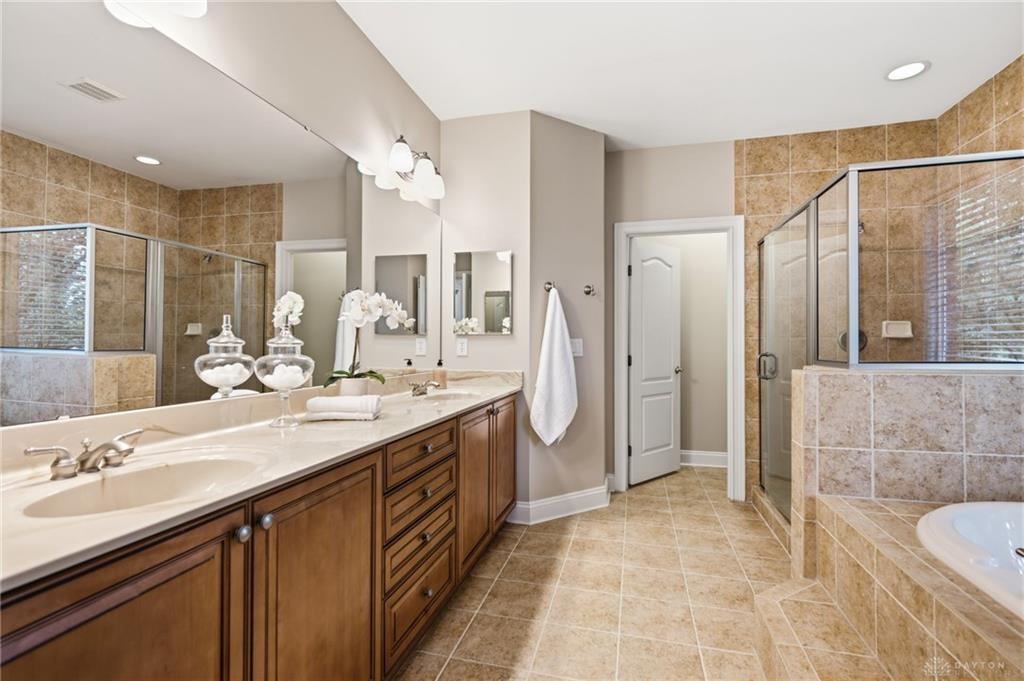 4727 Medallion Property Photo 40