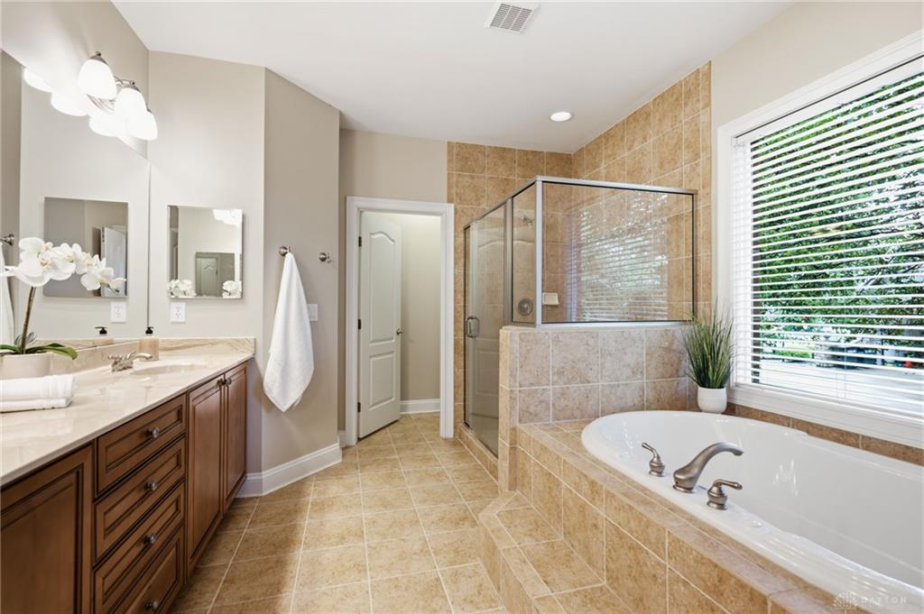 4727 Medallion Property Photo 41