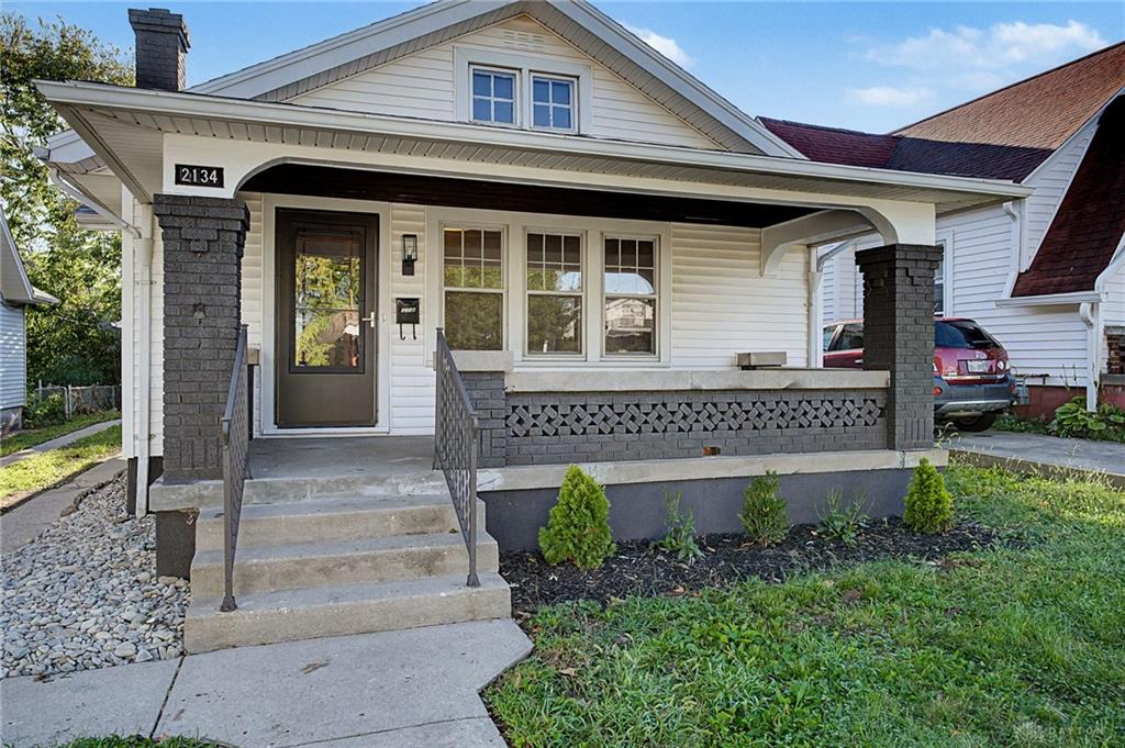 2134 Mapleview Property Photo 4