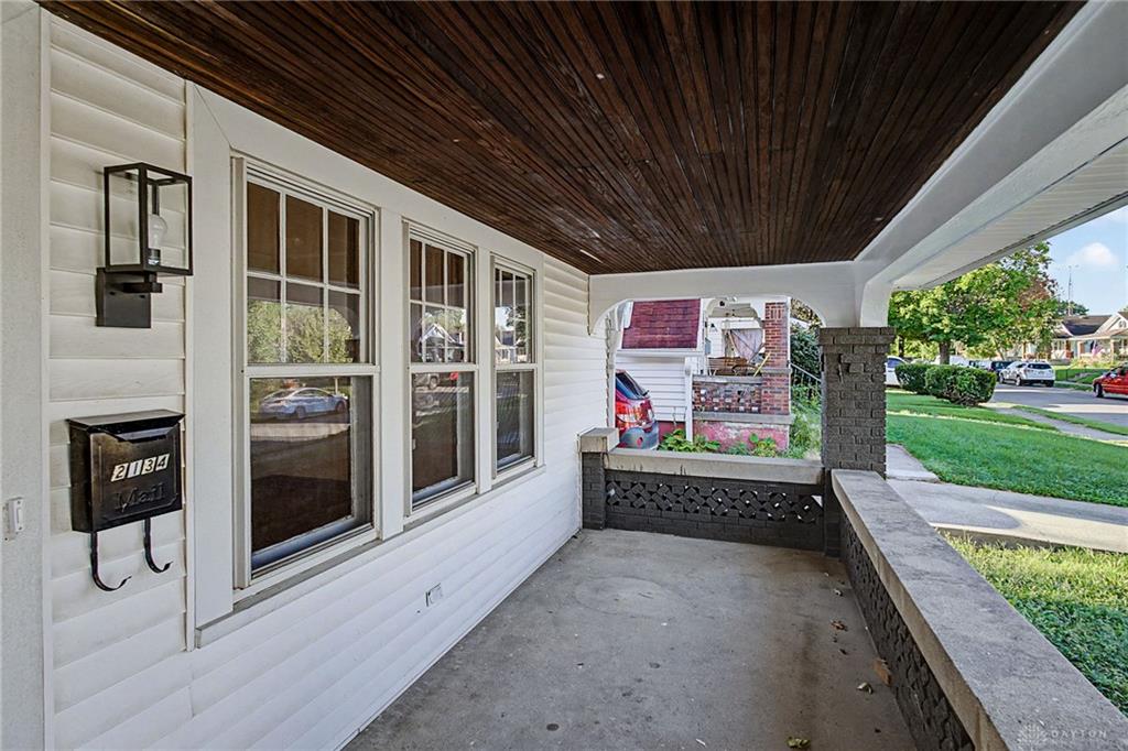 2134 Mapleview Property Photo 6