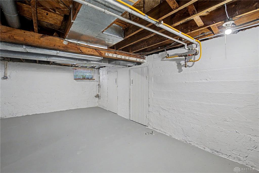 2134 Mapleview Property Photo 28