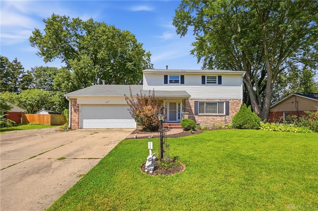 933 E David Property Photo 2