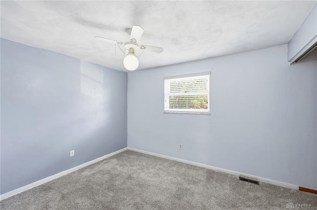 933 E David Property Photo 28