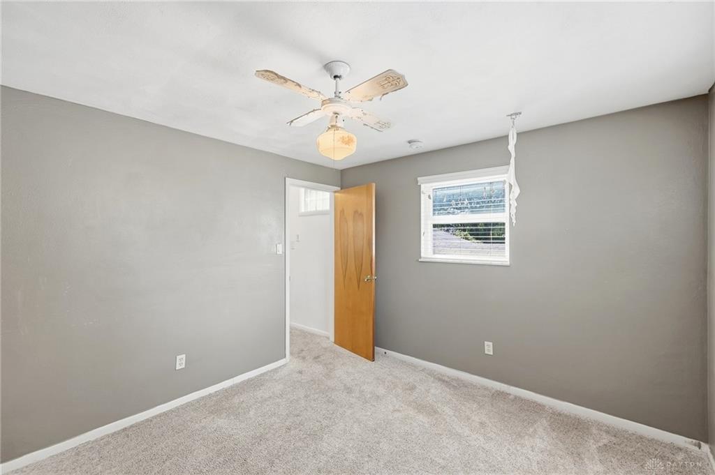 933 E David Property Photo 31