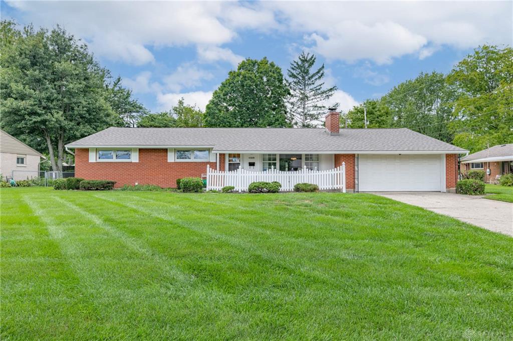 4809 Algood Property Photo 1