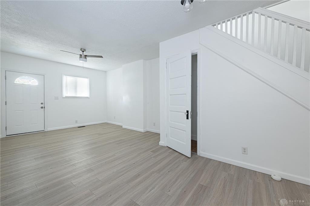 321 Deeds Ave Property Photo 3
