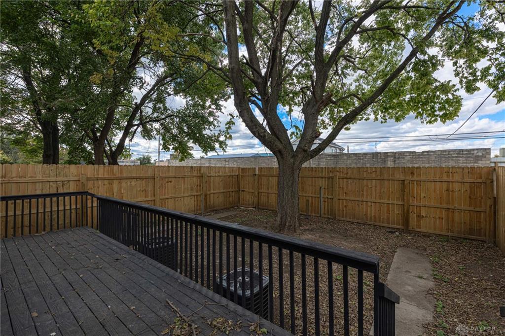 321 Deeds Ave Property Photo 15