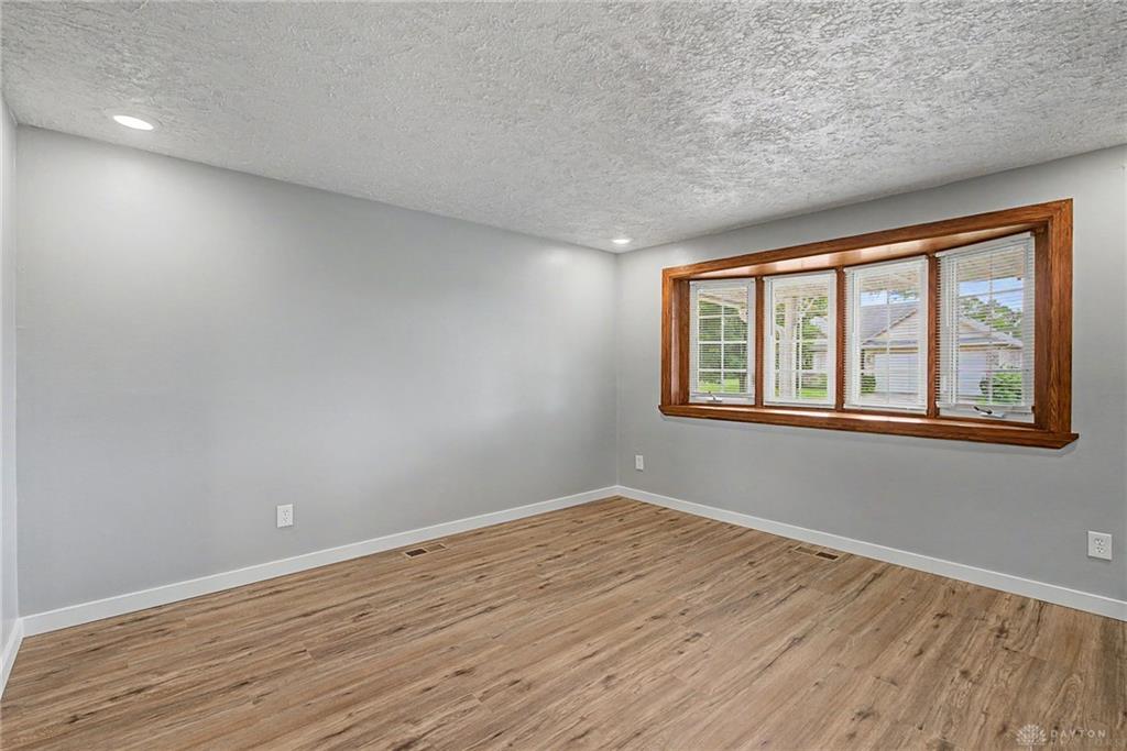 1021 Bethune Property Photo 12