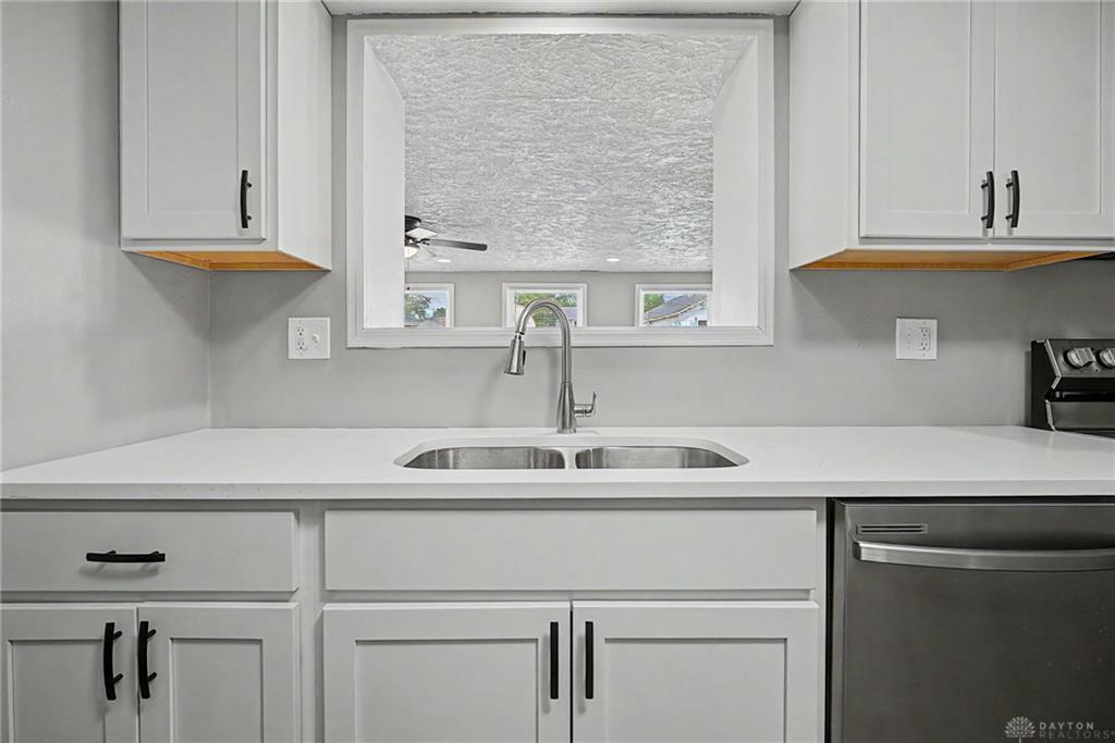 1021 Bethune Property Photo 19