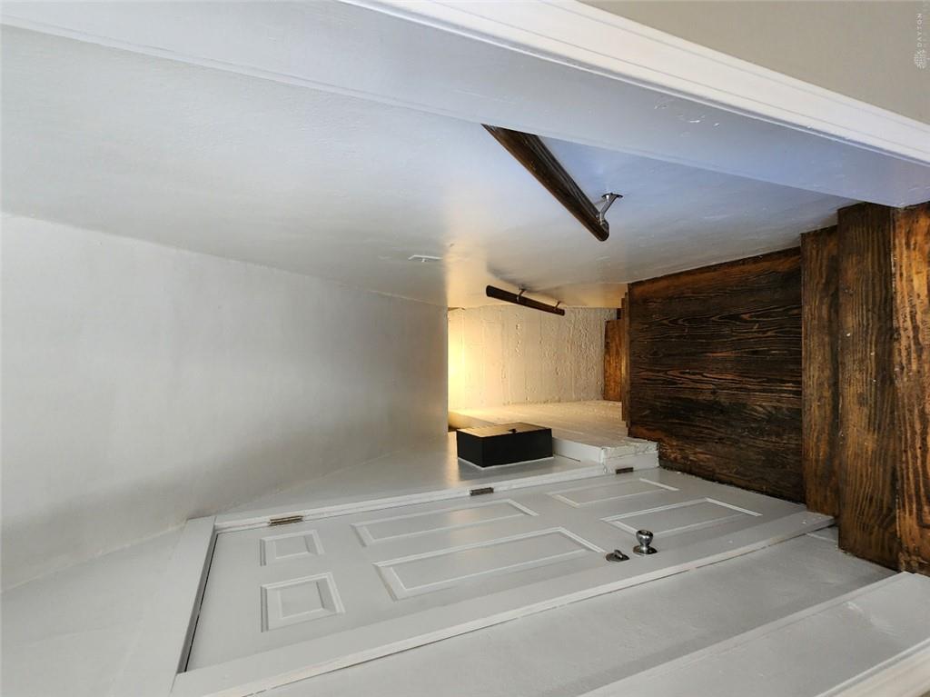 624 N West Property Photo 27
