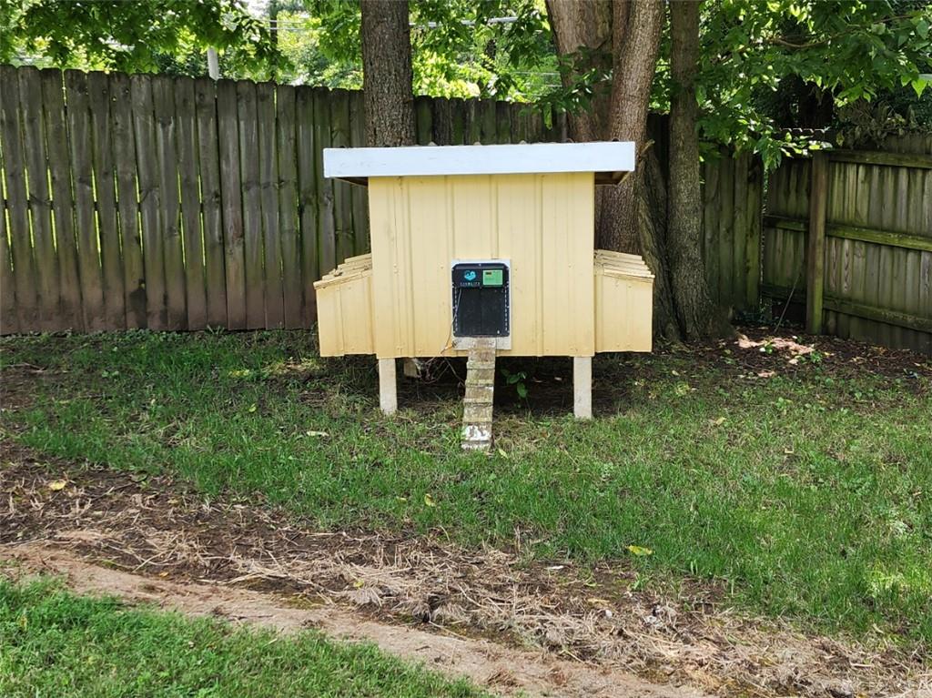 624 N West Property Photo 34