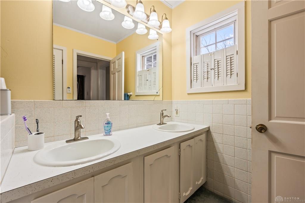 609 W Ash Property Photo 27
