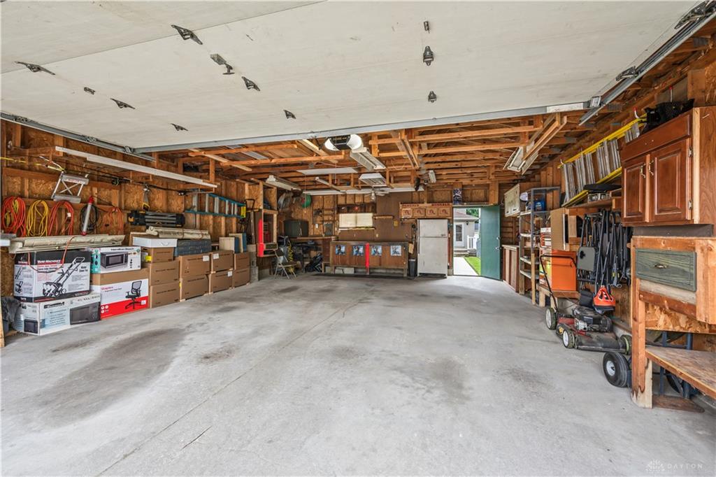 609 W Ash Property Photo 35