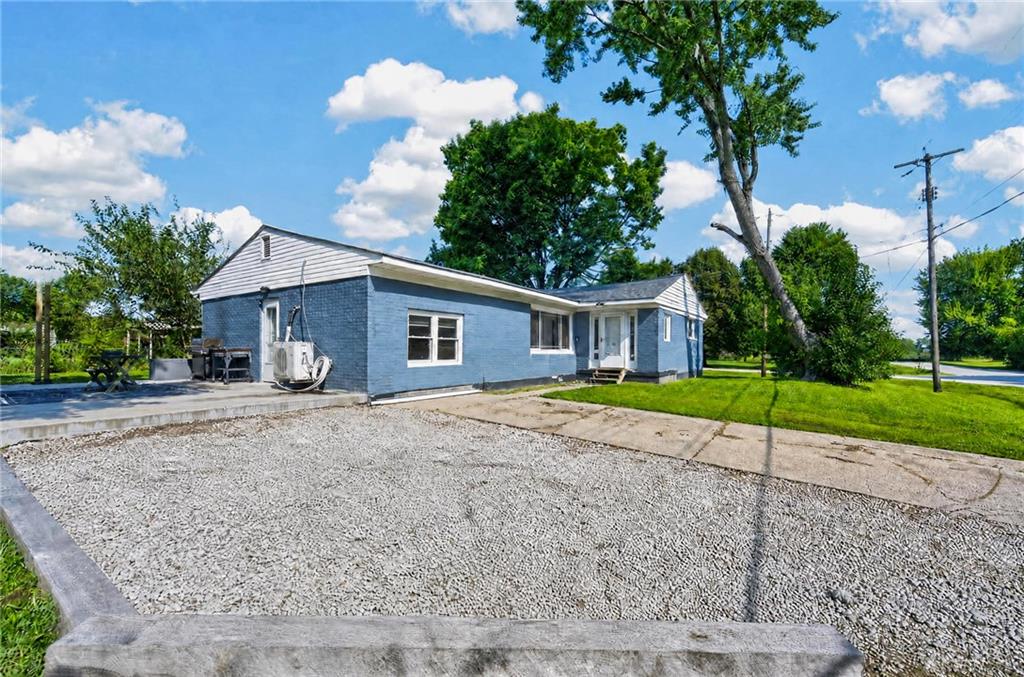 7835 Bertha Property Photo 2