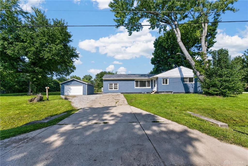 7835 Bertha Property Photo 4