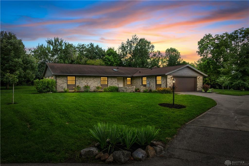 8695 Hide A Way Property Photo 1